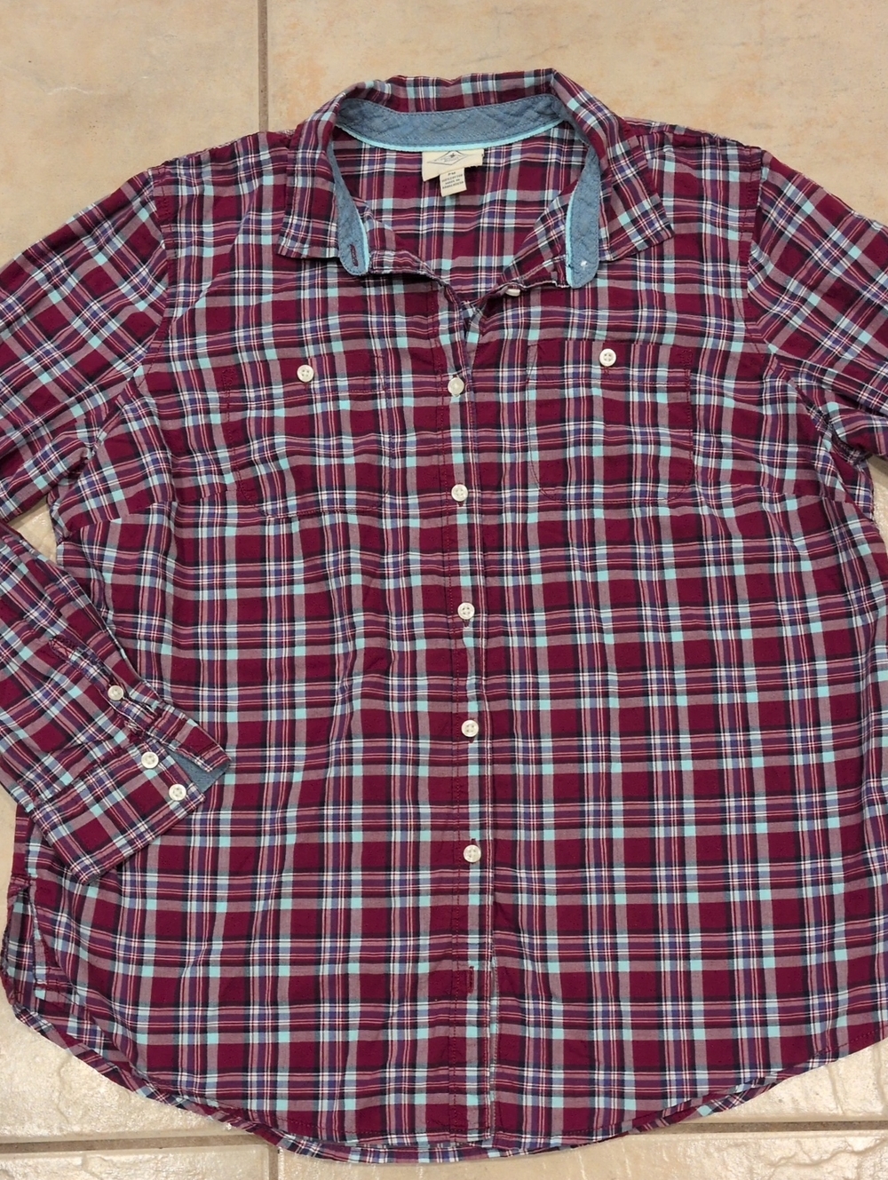 St. John’s Bay Plaid Shirt Size Medium Petite